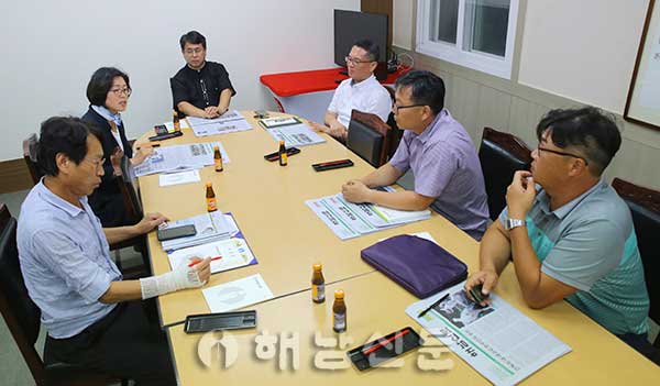 ▲ 해남신문 독자위원회 회의가 지난 22일 본사 회의실에서 열렸다.
