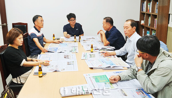 ▲해남신문 독자위원회 회의가 지난 18일 본사 회의실에서 열렸다.