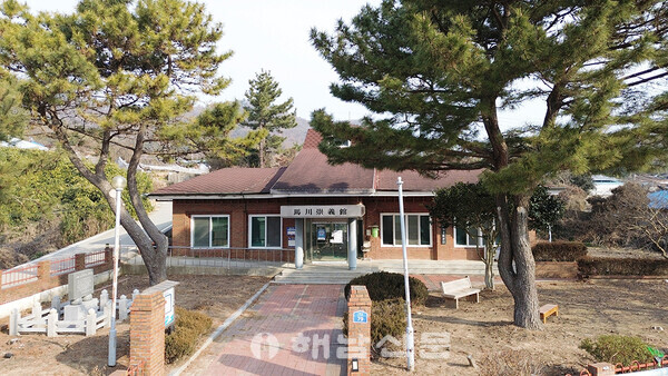 ▲에이스침대 고 안유수 회장의 후원으로 지어진 ‘마천숭의관’