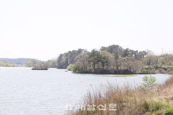 ▲조선시대 호수 안 정자에서 풍류를 즐겼다는 오호제 모습.