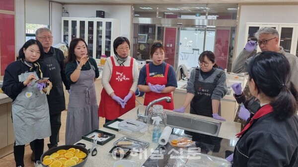 ▲최근 달끝초코에서 초콜릿 거리 확대를 위한 아카데미 교육이 진행됐다. 
